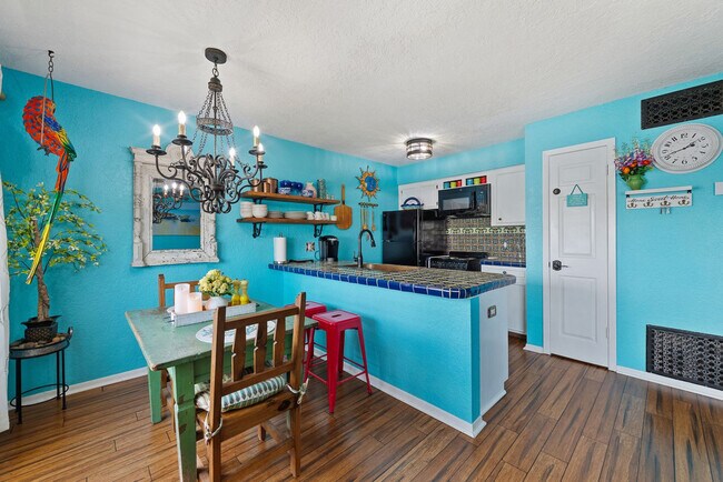 Building Photo - 15209 Leeward Dr