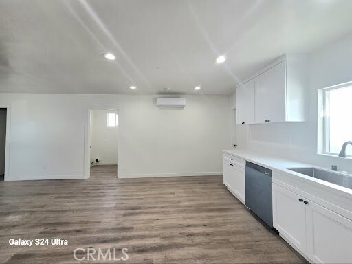 Building Photo - 9404 E Zamora Ave