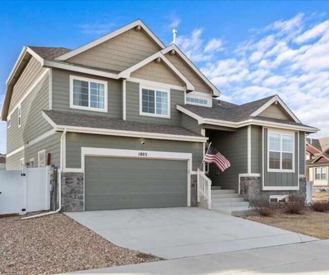 Building Photo - Modern 4-Bedroom Home in Desirable Promontory Neighborhood - Pet Friendly