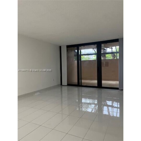 Building Photo - 10975 SW 107th St