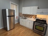 Building Photo - 25 S 9th St