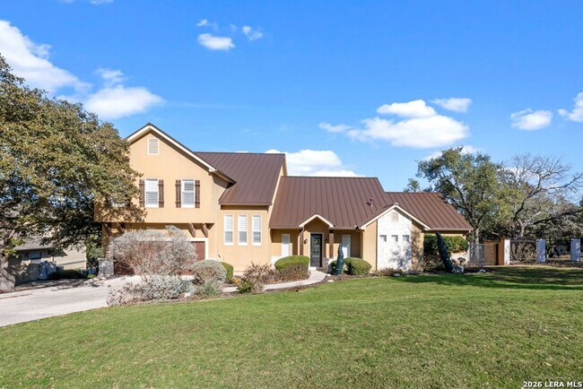 Building Photo - Charming Home Awaits: Spacious & Modern Living in a Prime Location