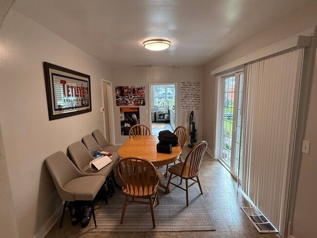 Building Photo - 1314 High St