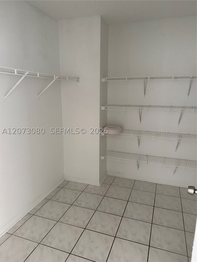 Building Photo - 15870 SW 85th St