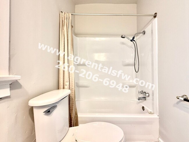 Building Photo - 4 bedroom house