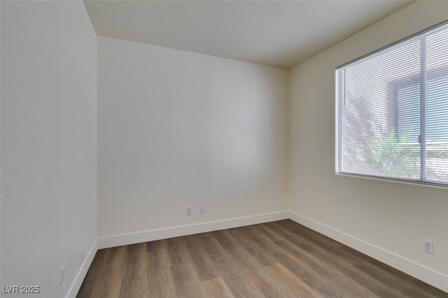Building Photo - 10901 Napa Ridge Dr
