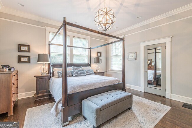 Building Photo - 1878 Cambridge Ave