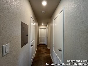 Building Photo - 2708 Golf Dr