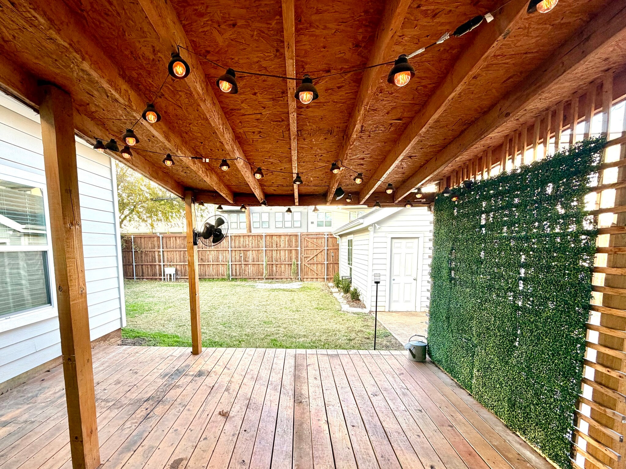 Building Photo - 513 Melba St