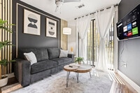 Building Photo - 5275 Town and Country Blvd