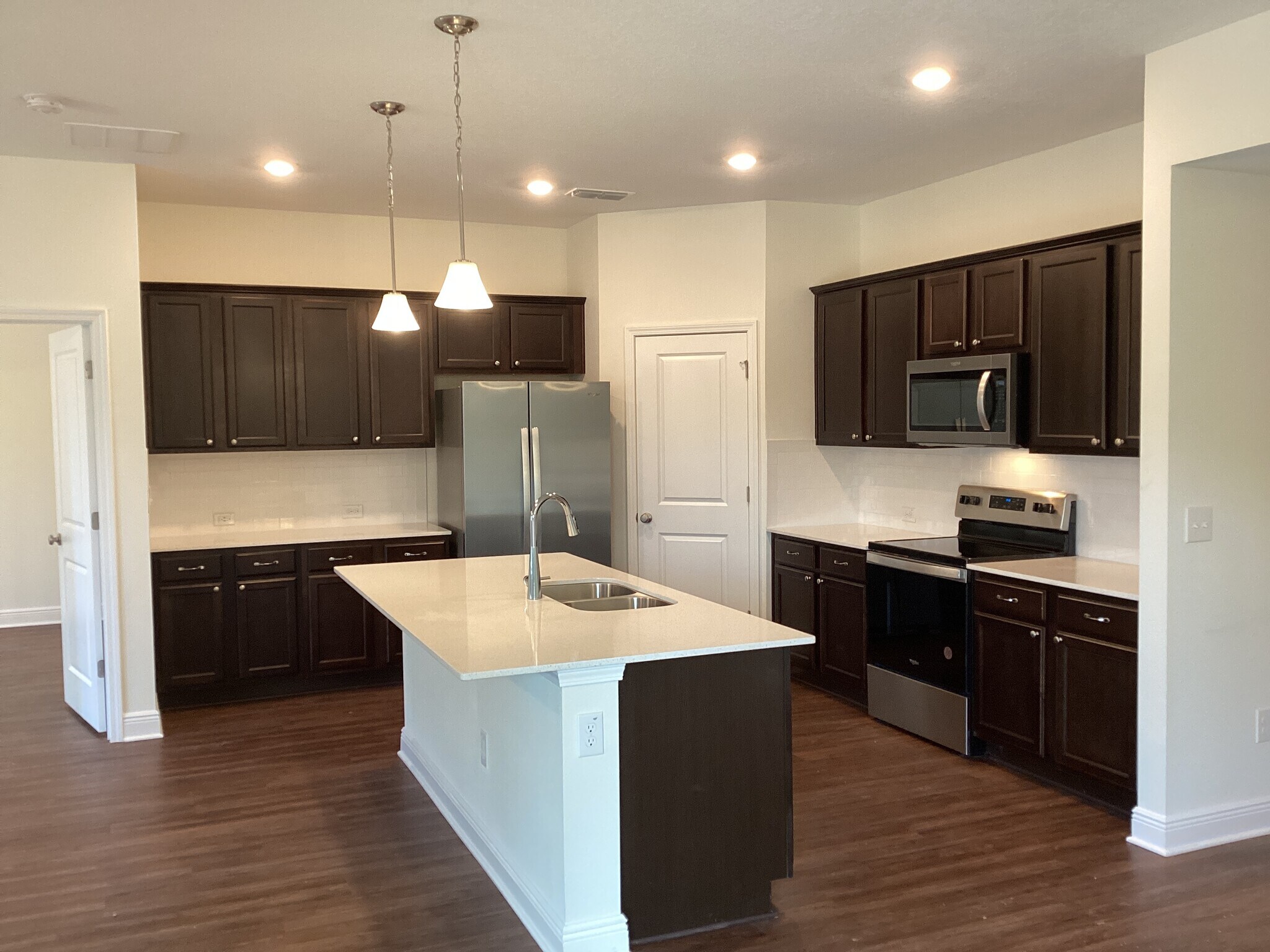 Building Photo - 20275 Calla Lily Dr