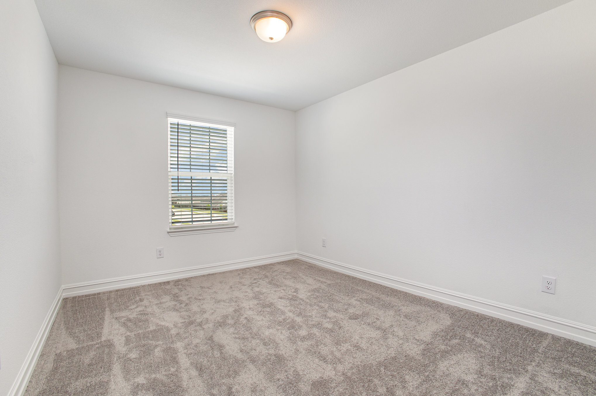 Building Photo - 345 Rosemoor Pl
