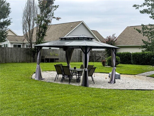 Building Photo - 290 Strike Eagle Dr
