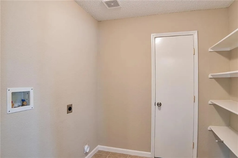 Building Photo - 119 Sandlewood Dr