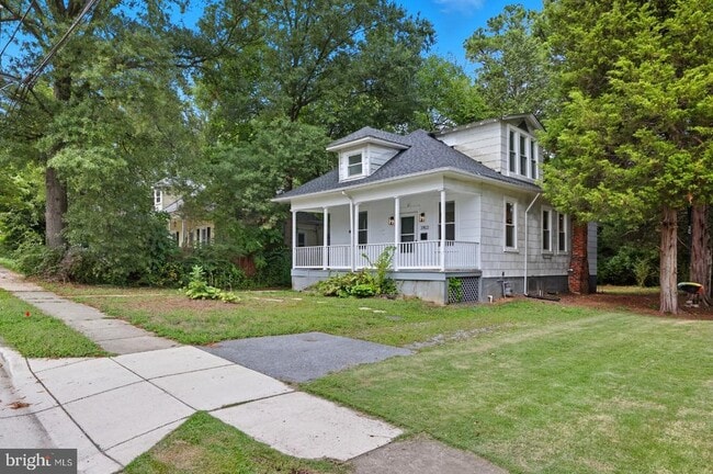 Building Photo - 3802 Parkwood St