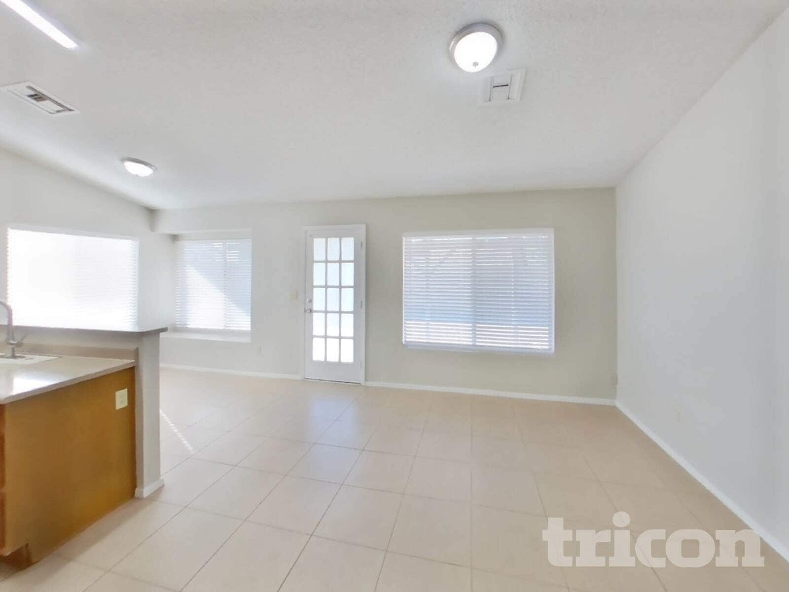 Building Photo - 6219 W North Ln