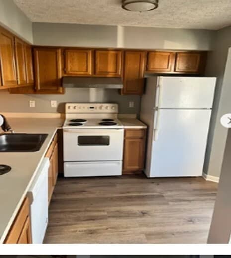 Building Photo - 539 Park Manor Cir