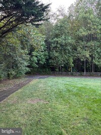 Building Photo - 8724 Hawkins Creamery Rd