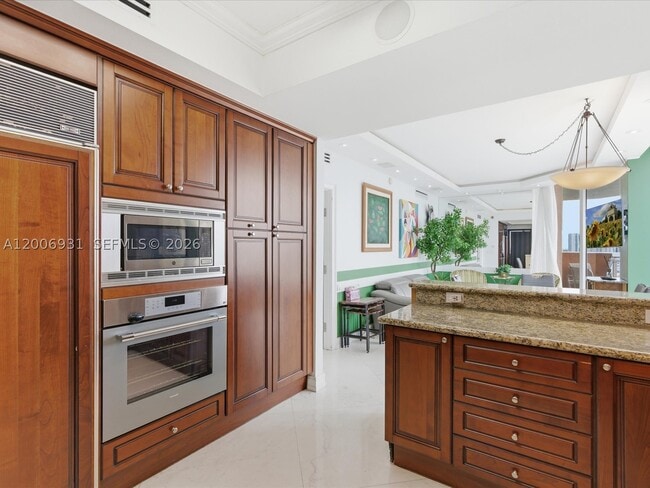 Building Photo - 17875 Collins Ave