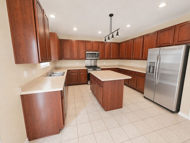 Building Photo - 388 Toccoa Ln