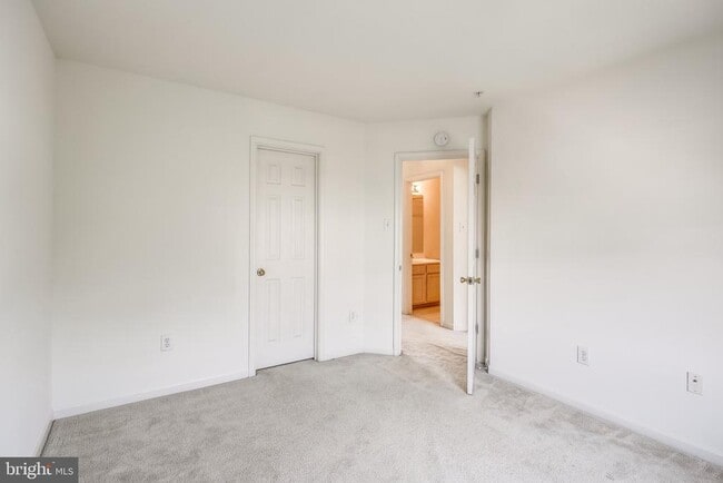 Building Photo - 2702 Snowmill Ct