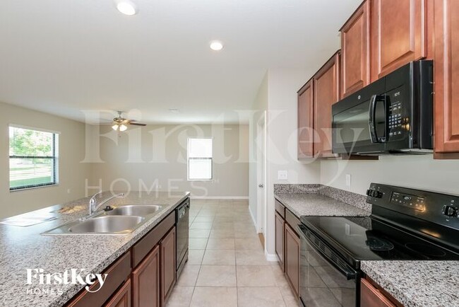 Building Photo - 5050 Brickwood Rise Dr