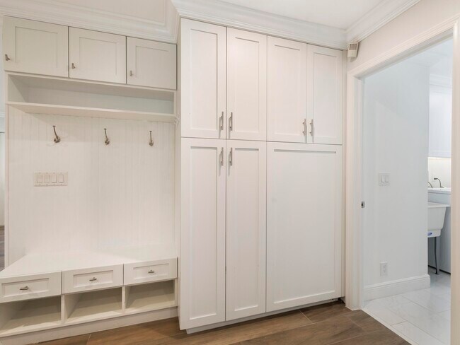 Building Photo - 19508 Hampton Dr