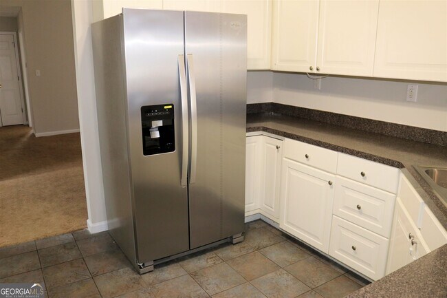 Building Photo - 105 Sheldon Way