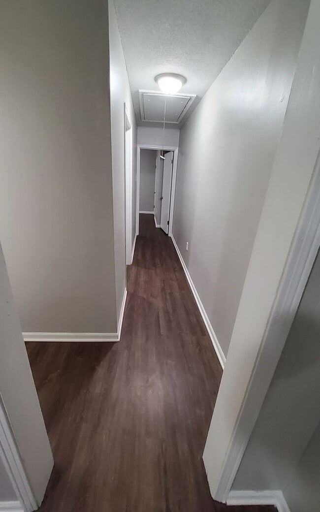 Building Photo - 2970 Hale Ave