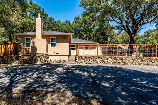 Building Photo - 9342 Chalk Hill Rd