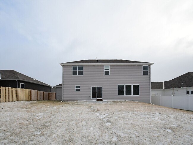 Building Photo - 4918 N 209th St