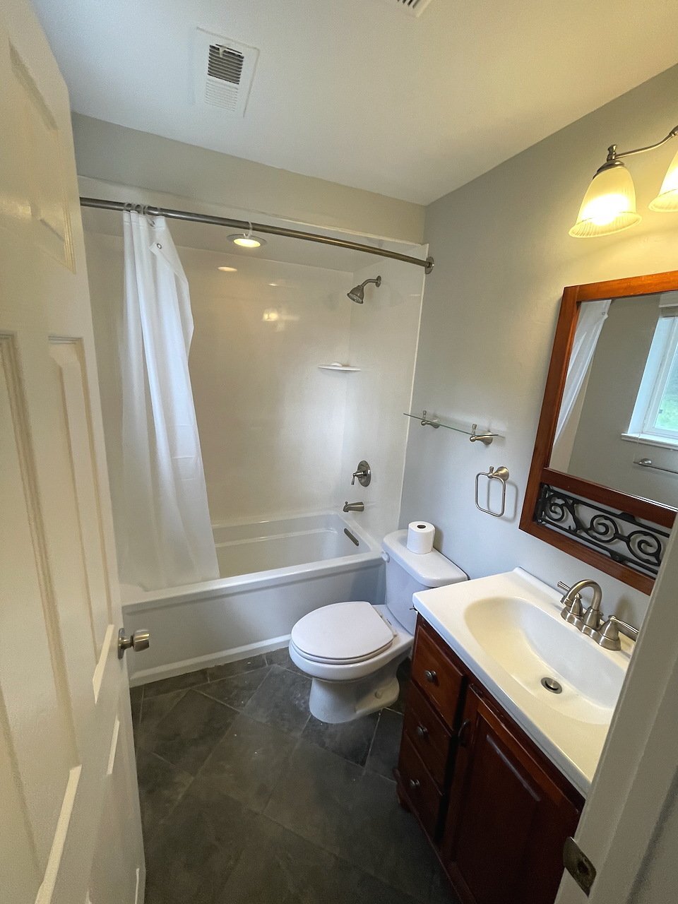 Building Photo - 1097 Grove Creek Dr