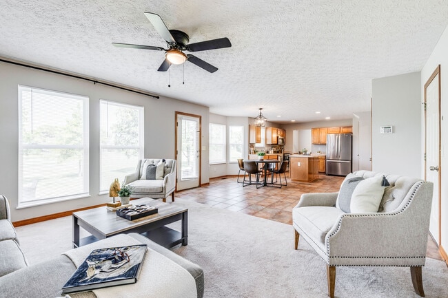 Building Photo - 7225 Bromfield Dr