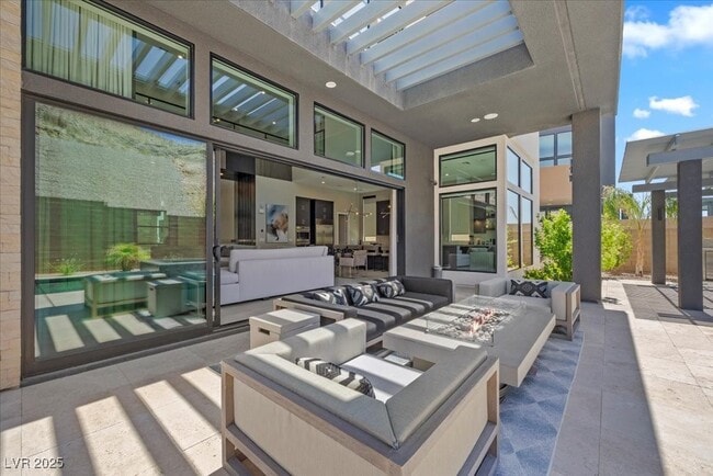 Building Photo - 10950 Earth Hues Ct