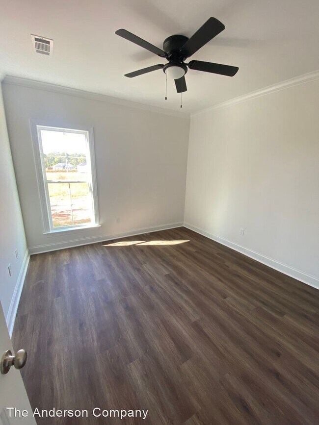 Building Photo - 4 br, 3.5 bath House - 120 Chapel Ct