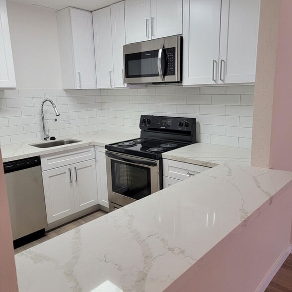 Interior Photo - Palisade Flats- Stunning Renovations