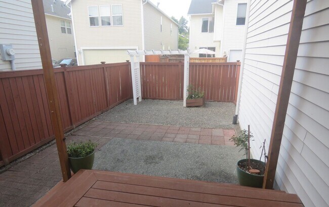 Building Photo - 3bd/2.25ba Renton House