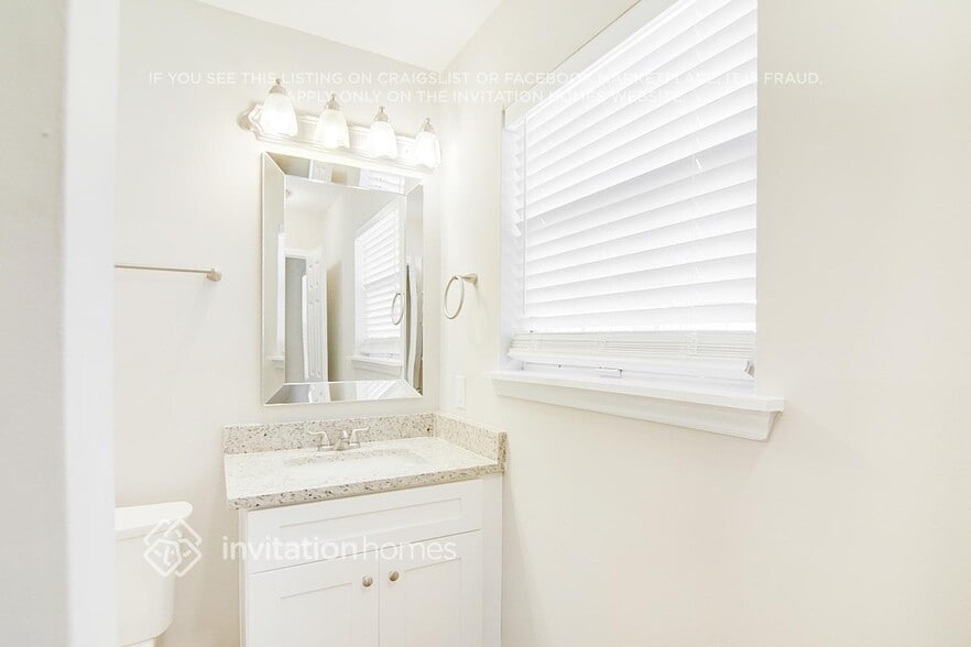 Building Photo - 200 Denver Ave