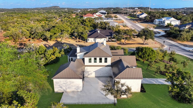 Building Photo - 846 Maximino Ridge Rd.