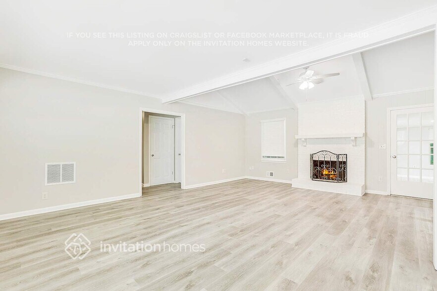 Building Photo - 1734 Lamancha Dr NW