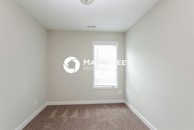 Building Photo - 3 Bedroom Pet-Friendly Home in Kannapolis, NC with Main Street Renewal