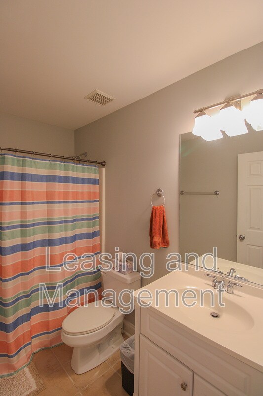 Building Photo - 3259 Walter Dr