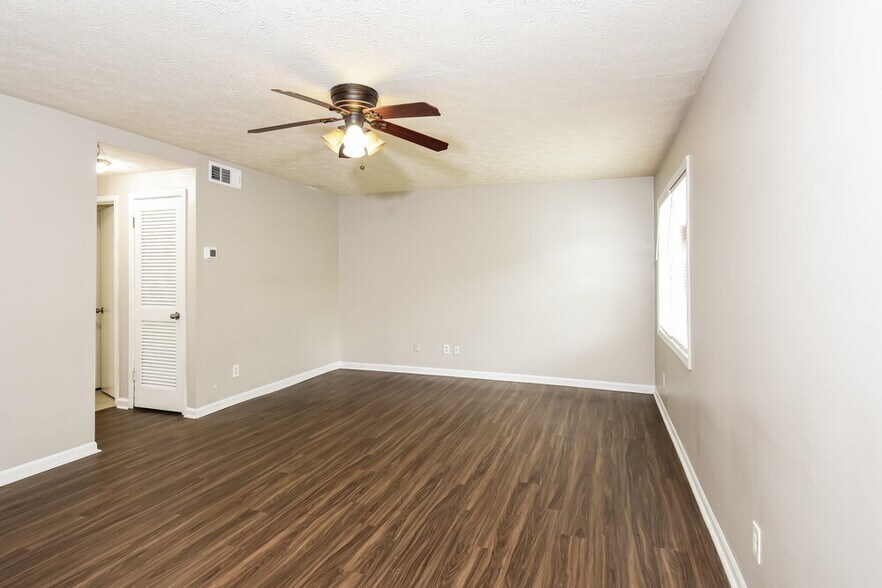 Building Photo - 417 Northdale Ct