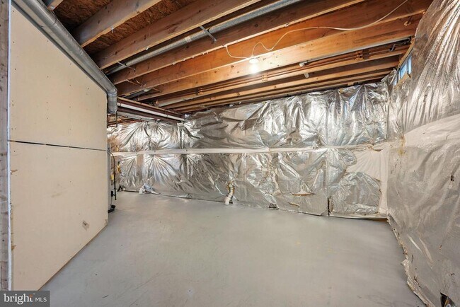 Building Photo - 14504 Kestral Ct