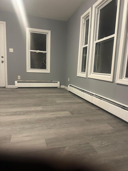 Building Photo - 126 West St