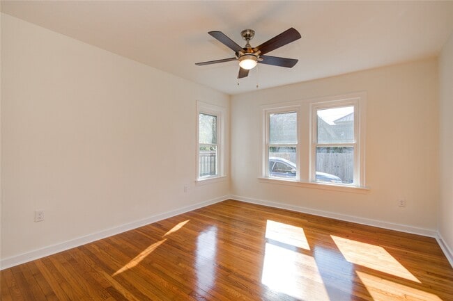 Building Photo - 2208 Blodgett St