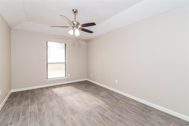 Building Photo - 6223 Fernwood Dr