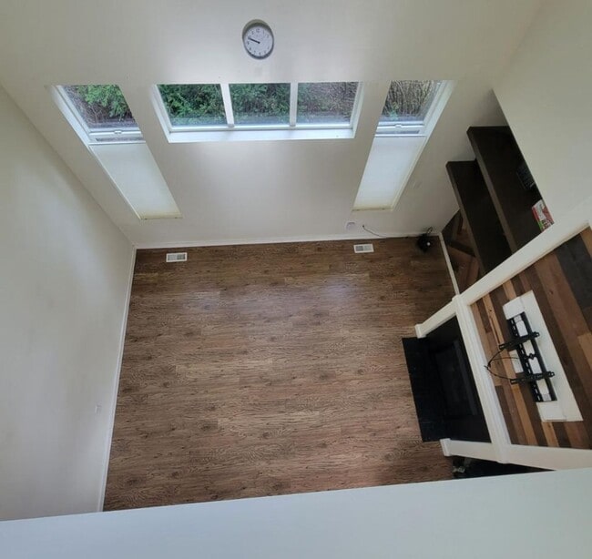 Building Photo - 4 Bedroom plus den, Lacey/Meridian Campus Home for Rent
