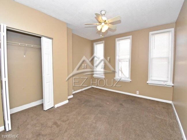 Building Photo - 1249 Glyndon Ave