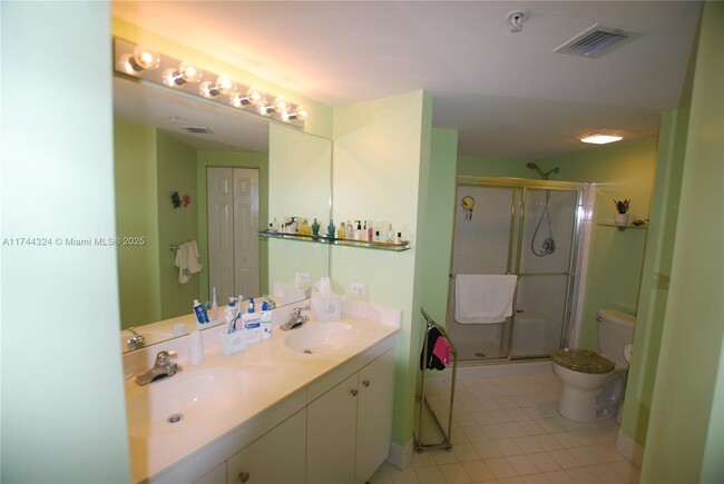 Building Photo - 4411 Tuscany Way
